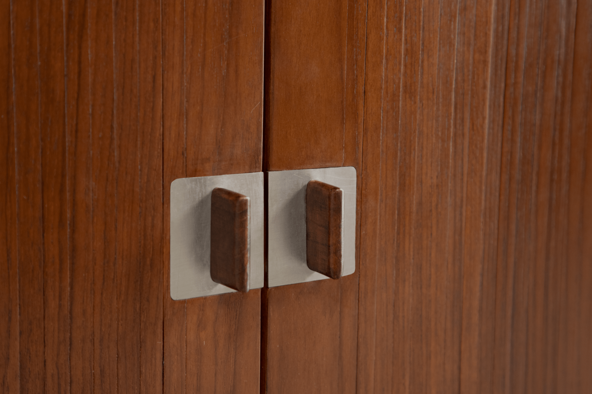 Martin Credenza