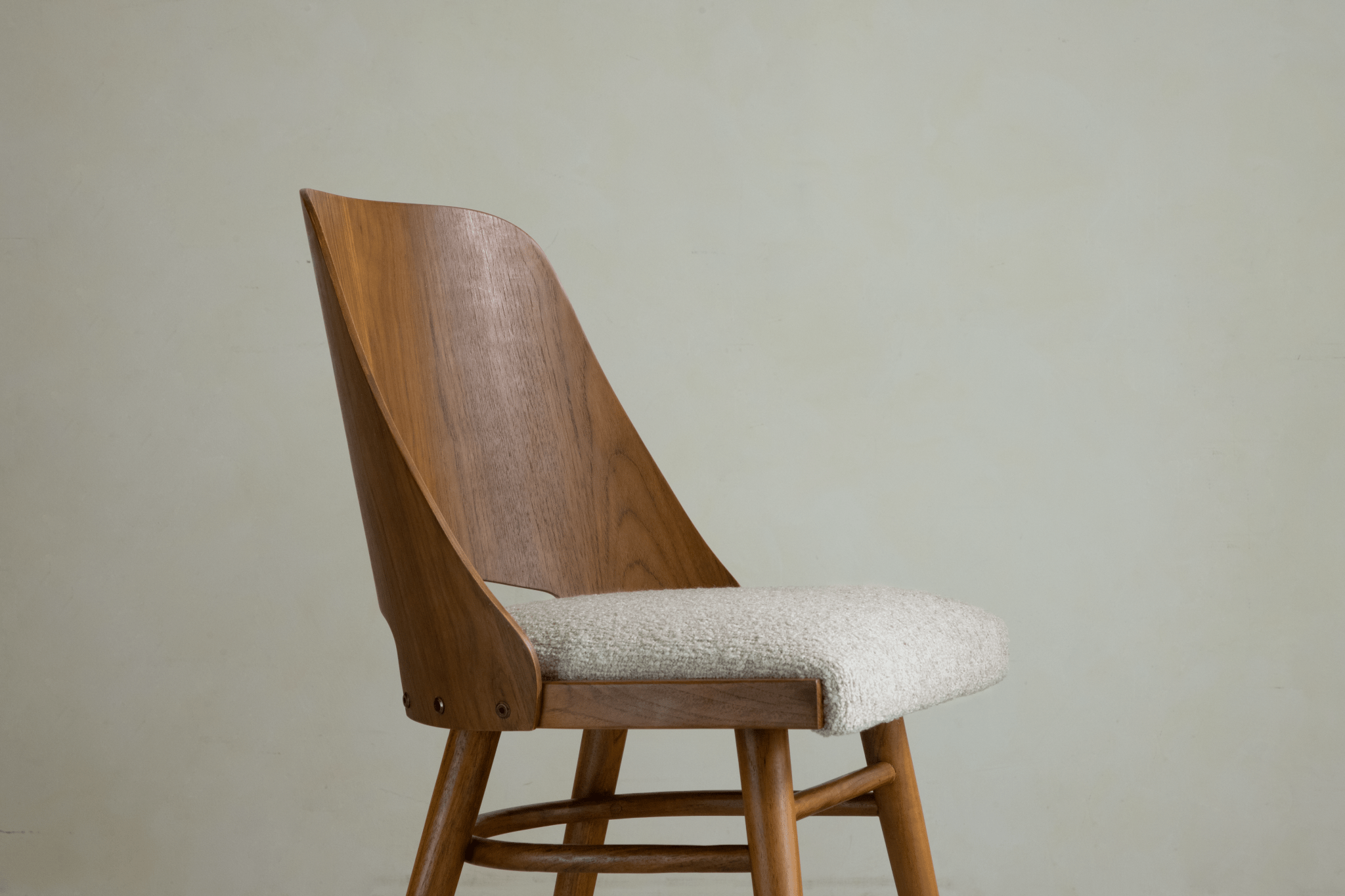 Chaise Shell