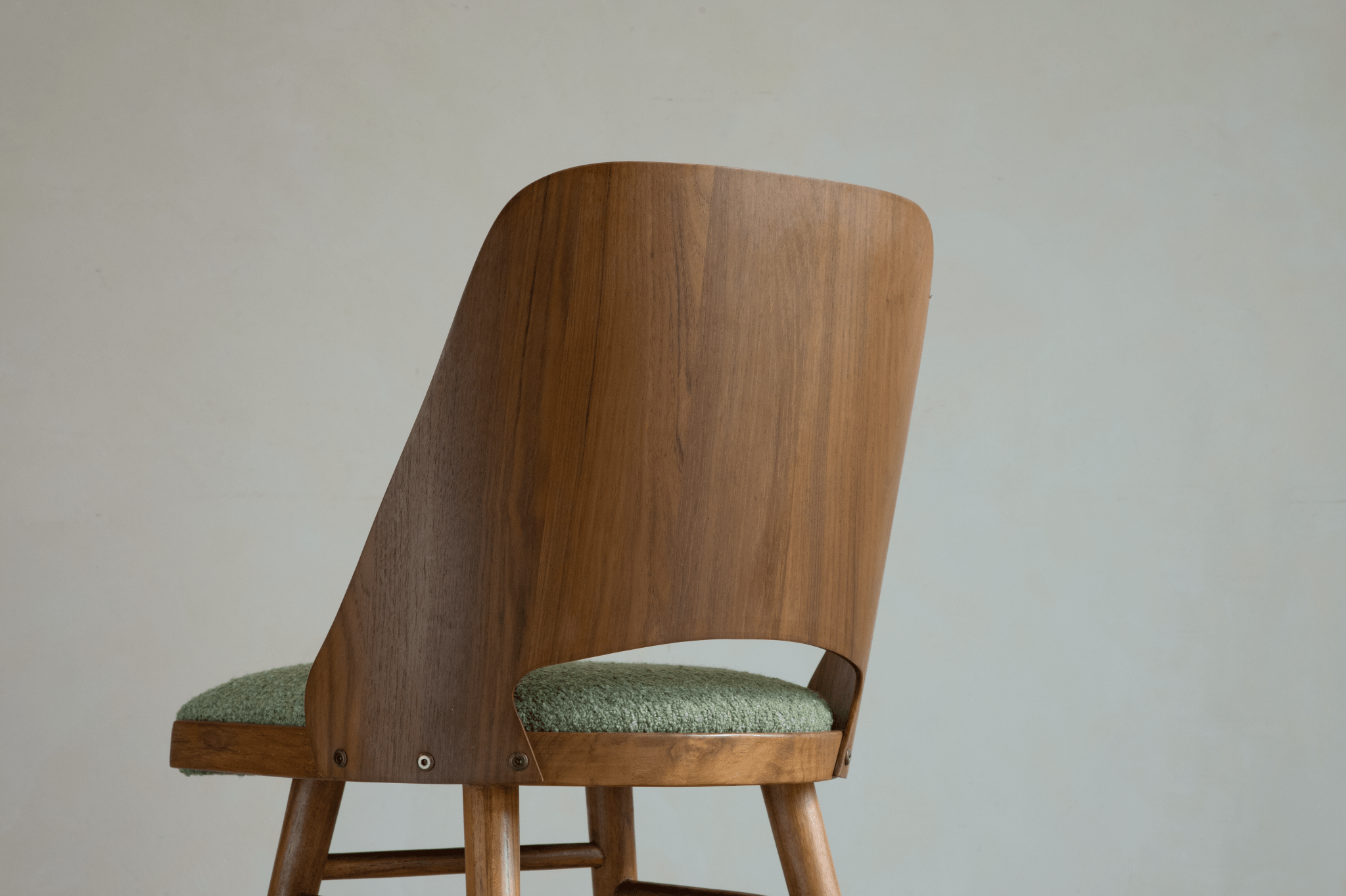 Chaise Shell