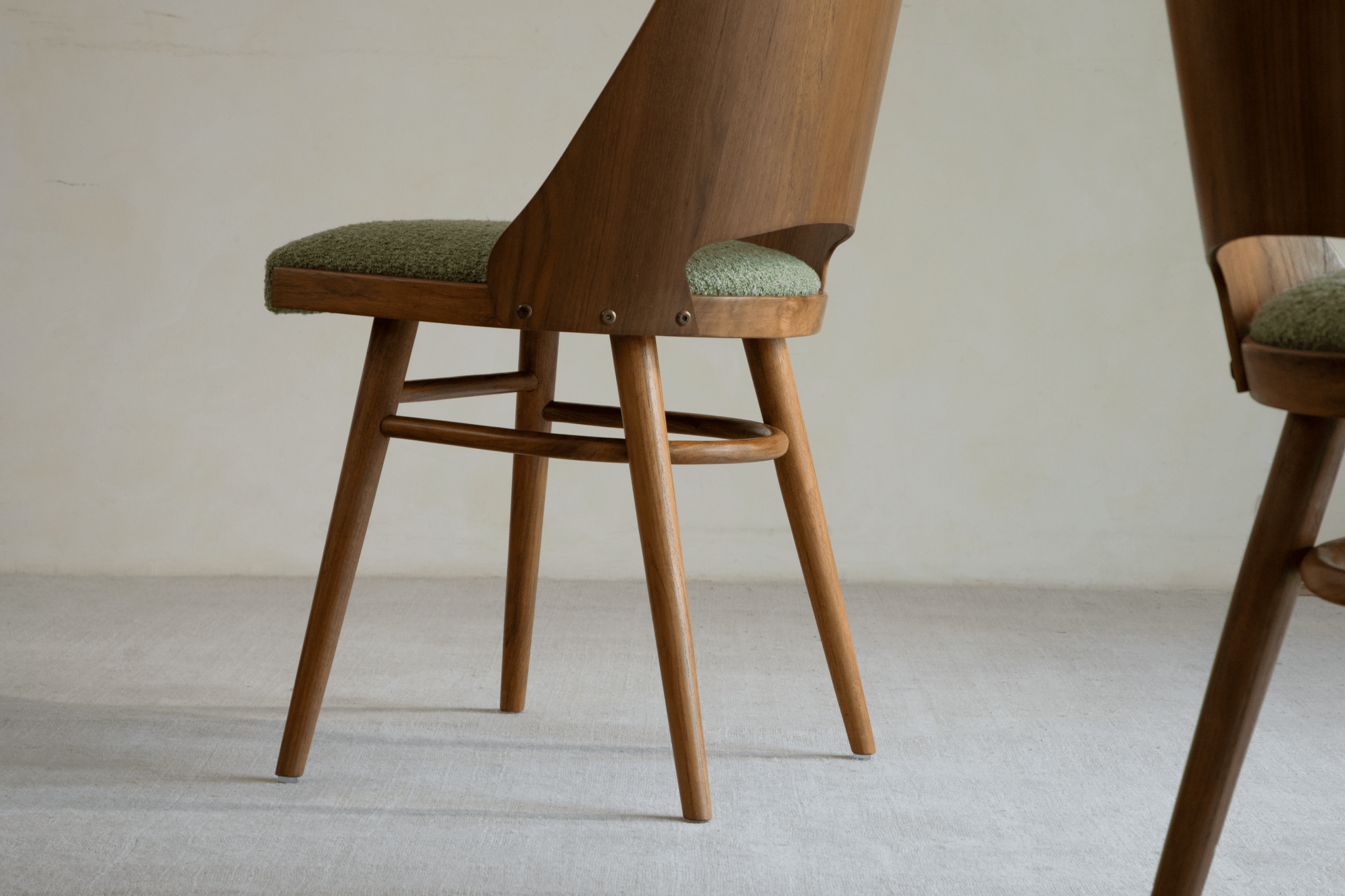 Chaise Shell