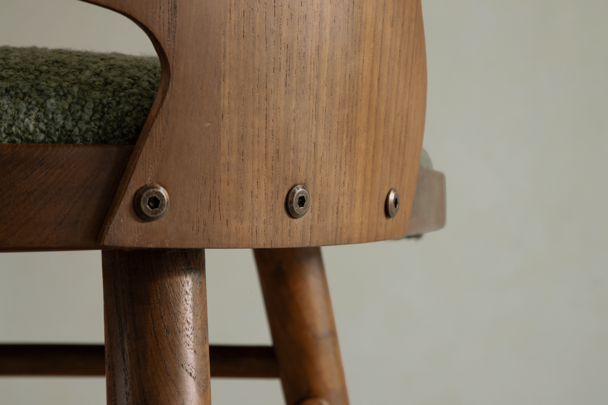 Chaise Shell