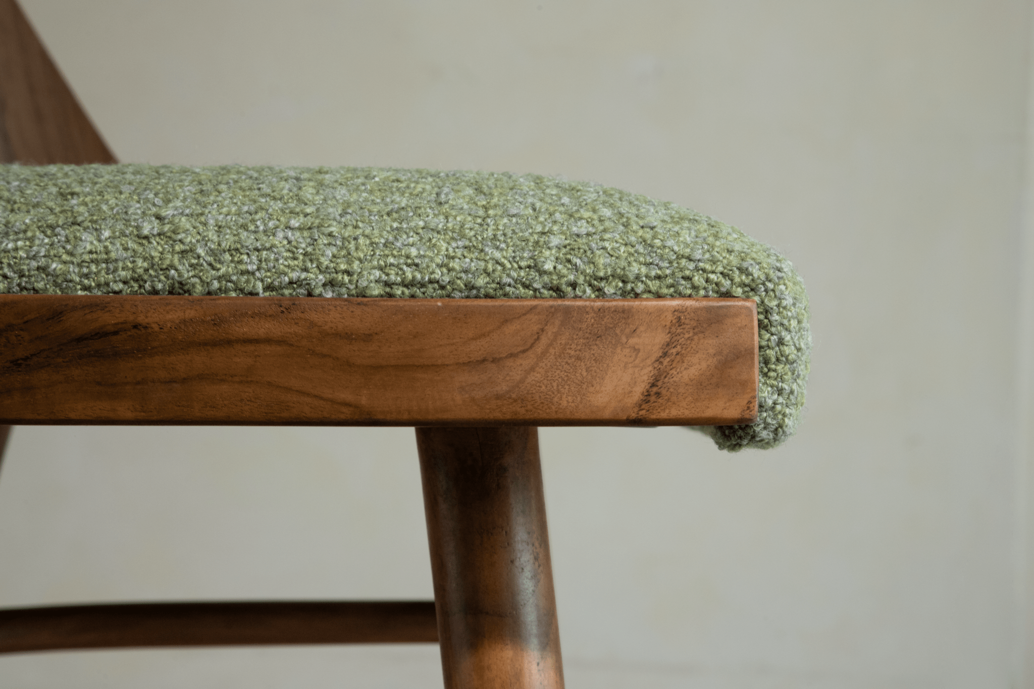 Chaise Shell