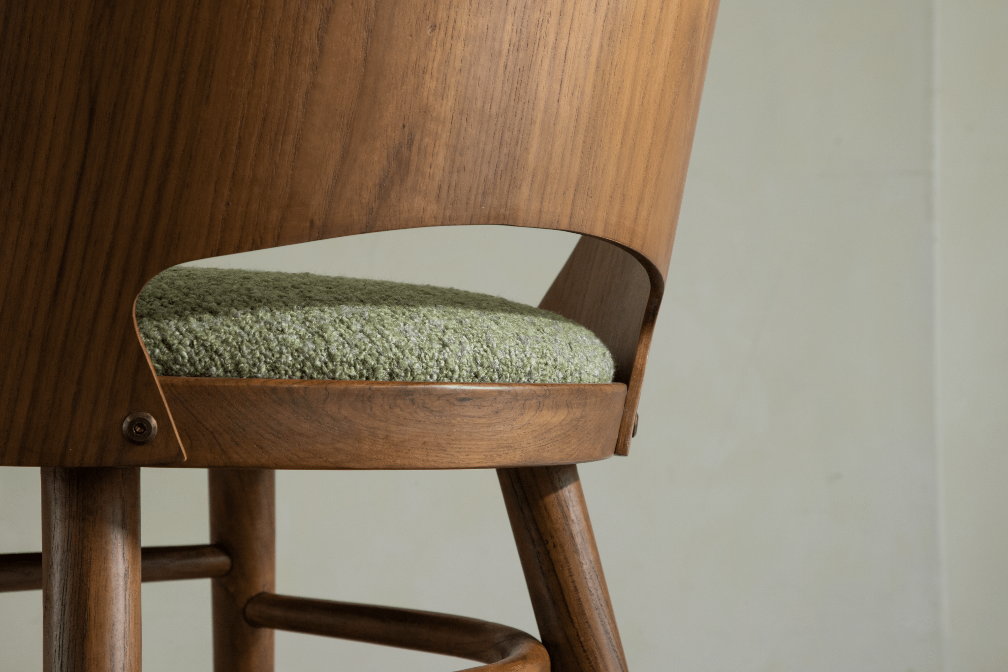 Chaise Shell