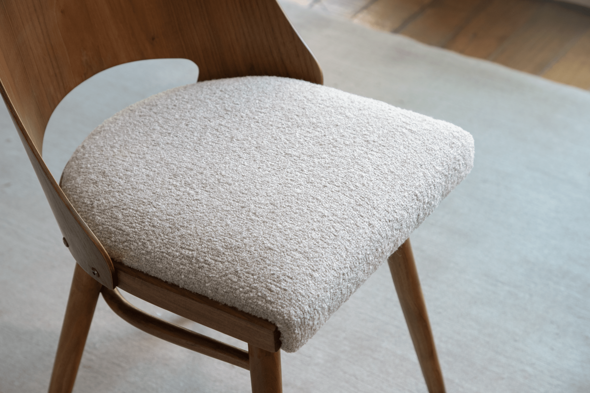 Chaise Shell