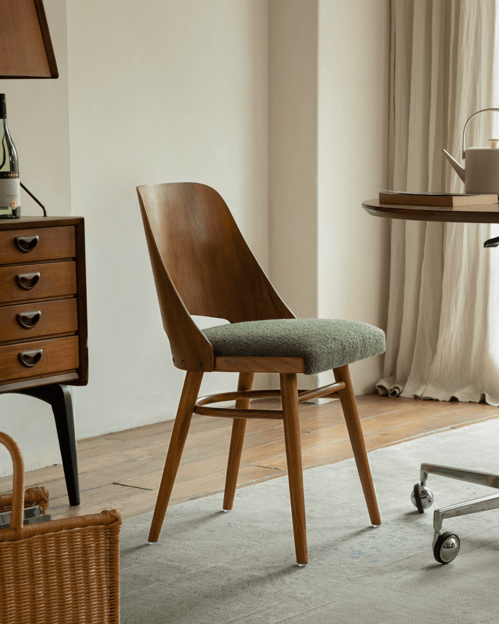 Chaise Shell